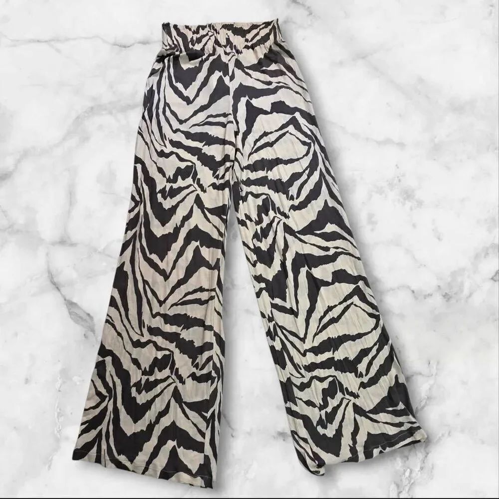 H&M Zebra Flowy Viscose Pants Size XS